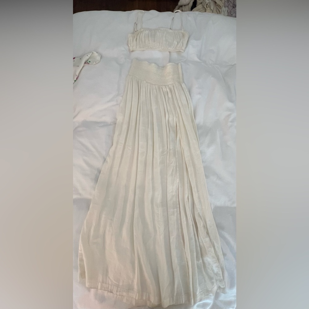 WeWoreWhat Cream Two Piece Bra / Maxi Set with A-Line Skirt